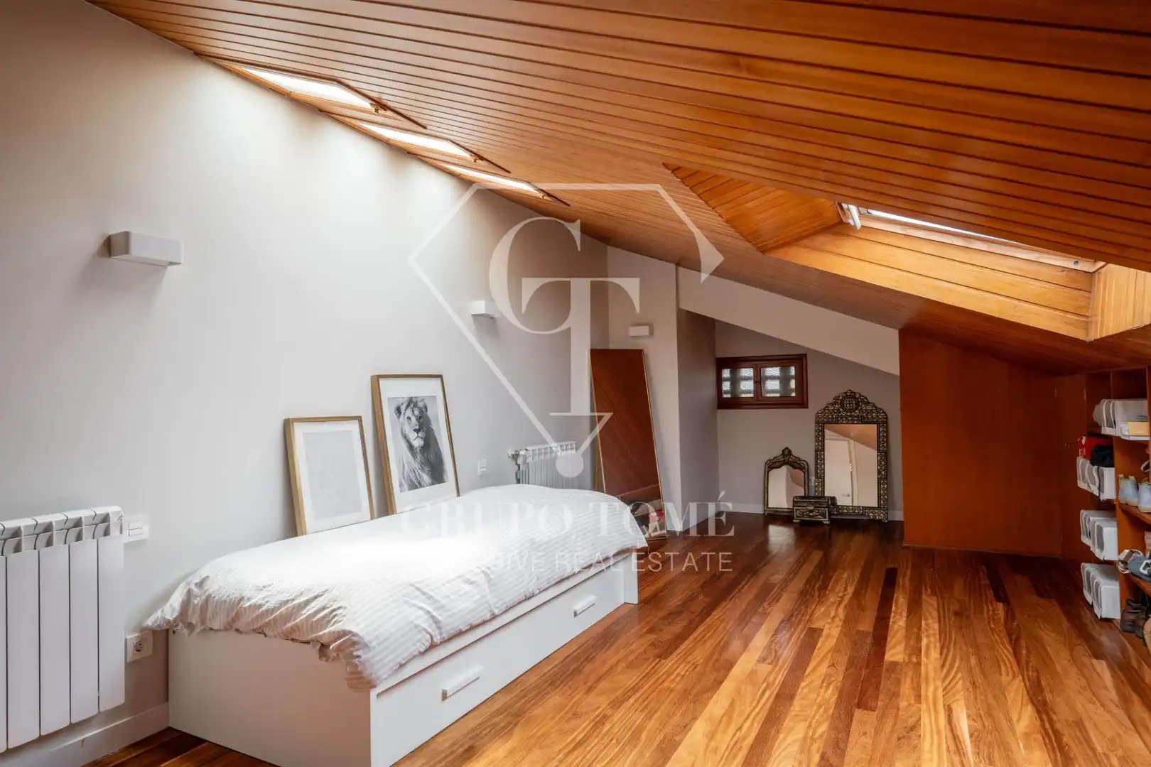 Habitación de Casa adosada en venta en Donostia - San Sebastián  con Calefacción, Jardín privado y Terraza