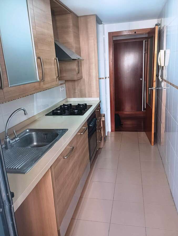 Cuina de Pis de lloguer en  Valencia Capital amb Aire condicionat, Forn i Balcó