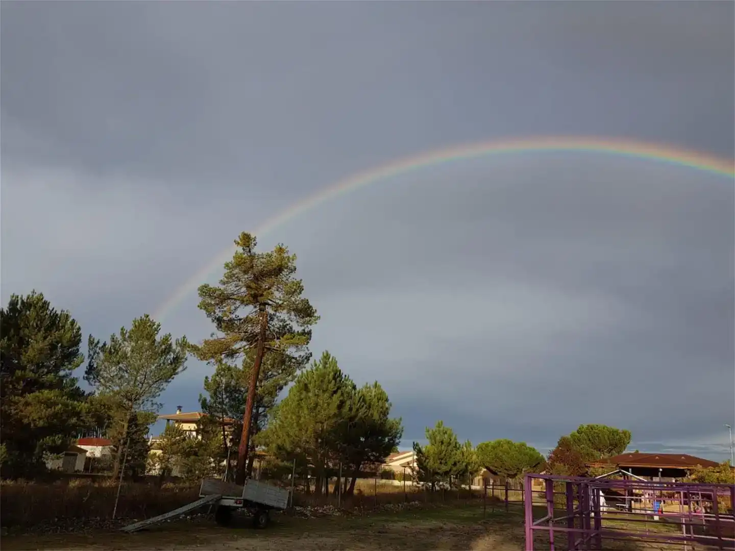 Jardí de Casa o xalet en venda en Frumales amb Aire condicionat i Parquet