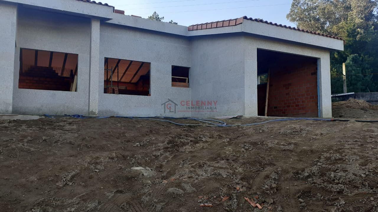 Exterior view of House or chalet for sale in Toén  with Heating, Private garden and Parquet flooring