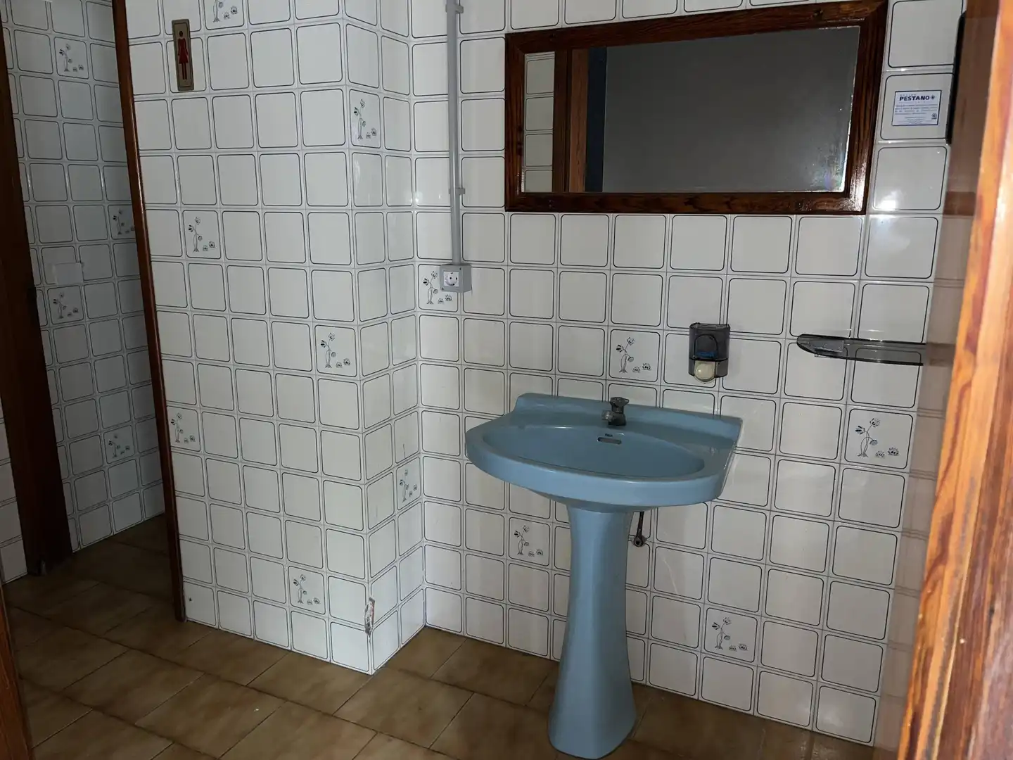 Bathroom of Commercial properties for rent in El Rosario