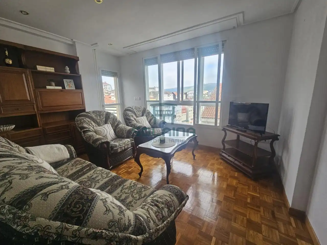 Appartamento con terrazza in affitto a Centro