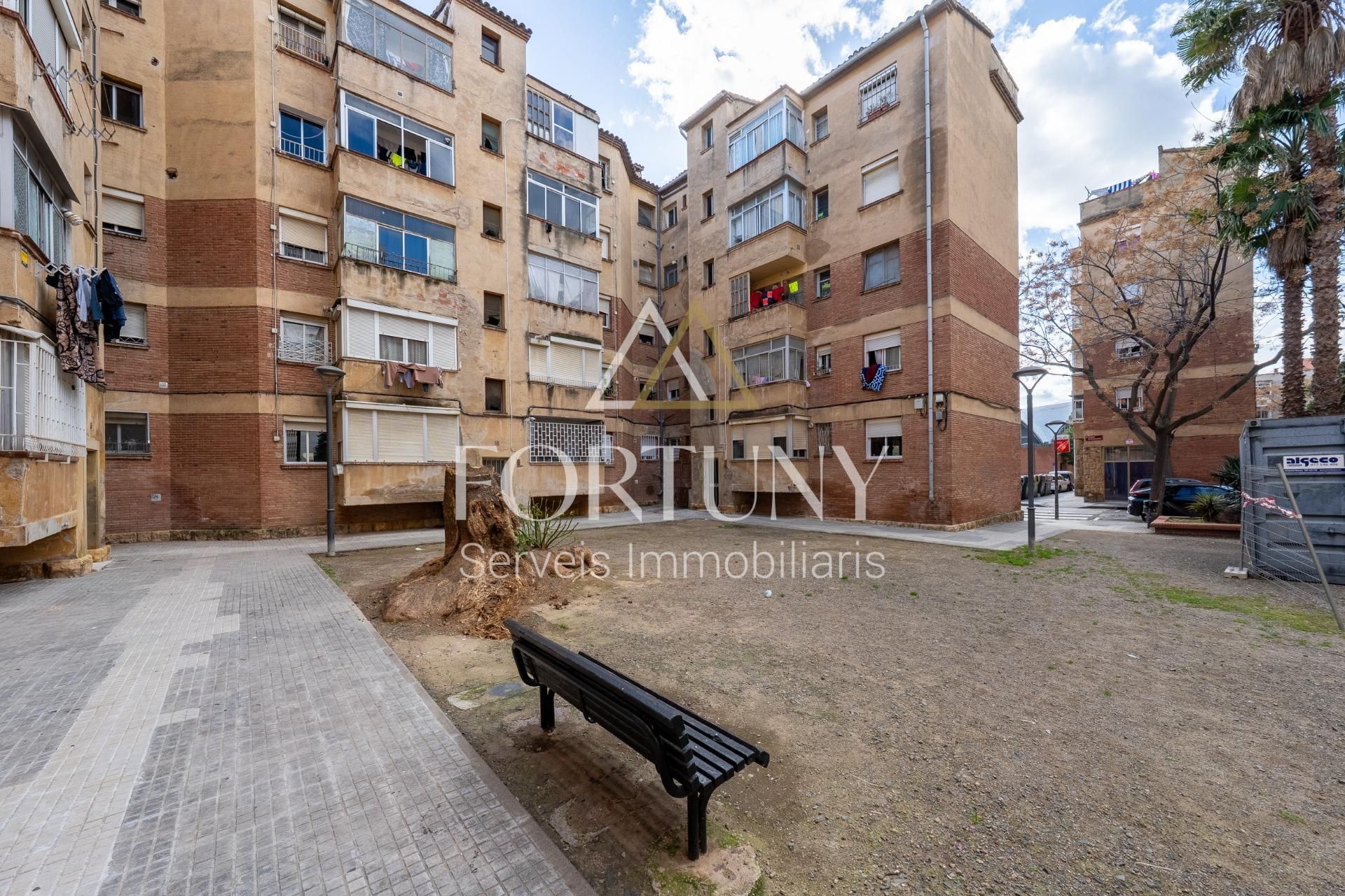 Vista exterior de Piso en venta en Reus con Amueblado