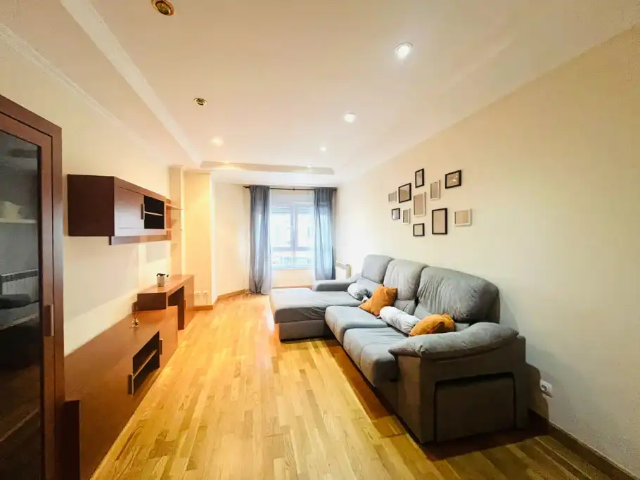 Flat with lift for sale in Calle Río Bergantes 16