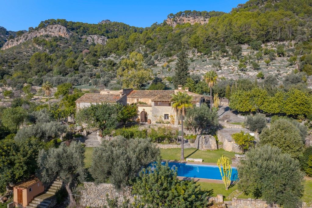 Vista exterior de Finca rústica en venda en  Madrid Capital amb Calefacció, Jardí privat i Terrassa