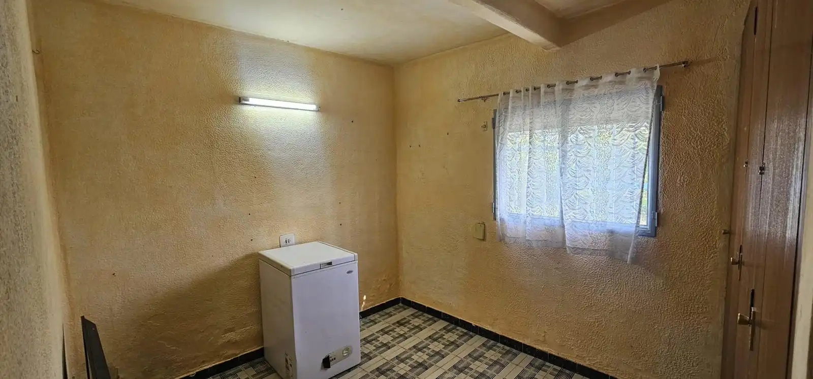 Cuina de Casa o xalet en venda en Cheste amb Jardí privat i Alarma