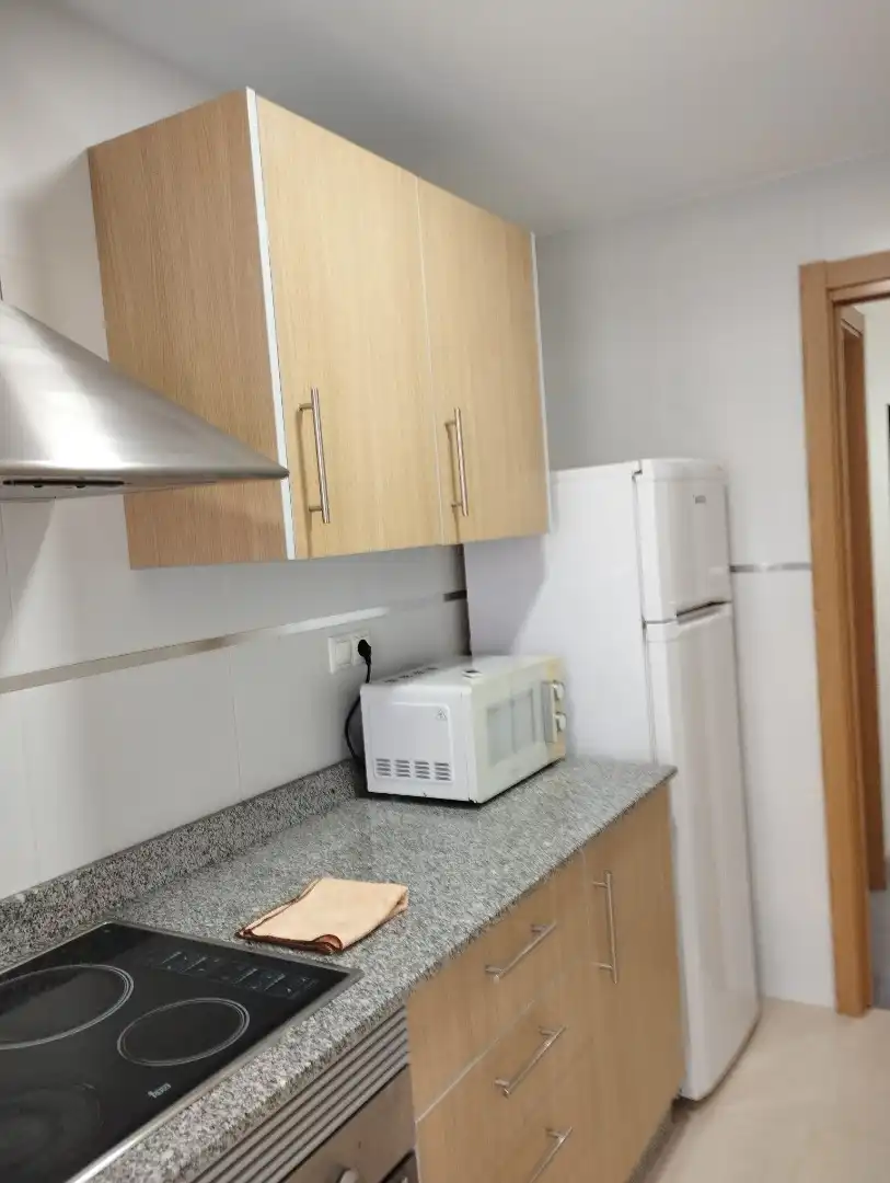 Cocina de Piso de alquiler en Segorbe con Amueblado, Lavadora y Microondas