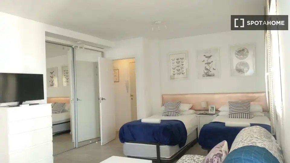 Habitació a En Corts - Doctor Waksman