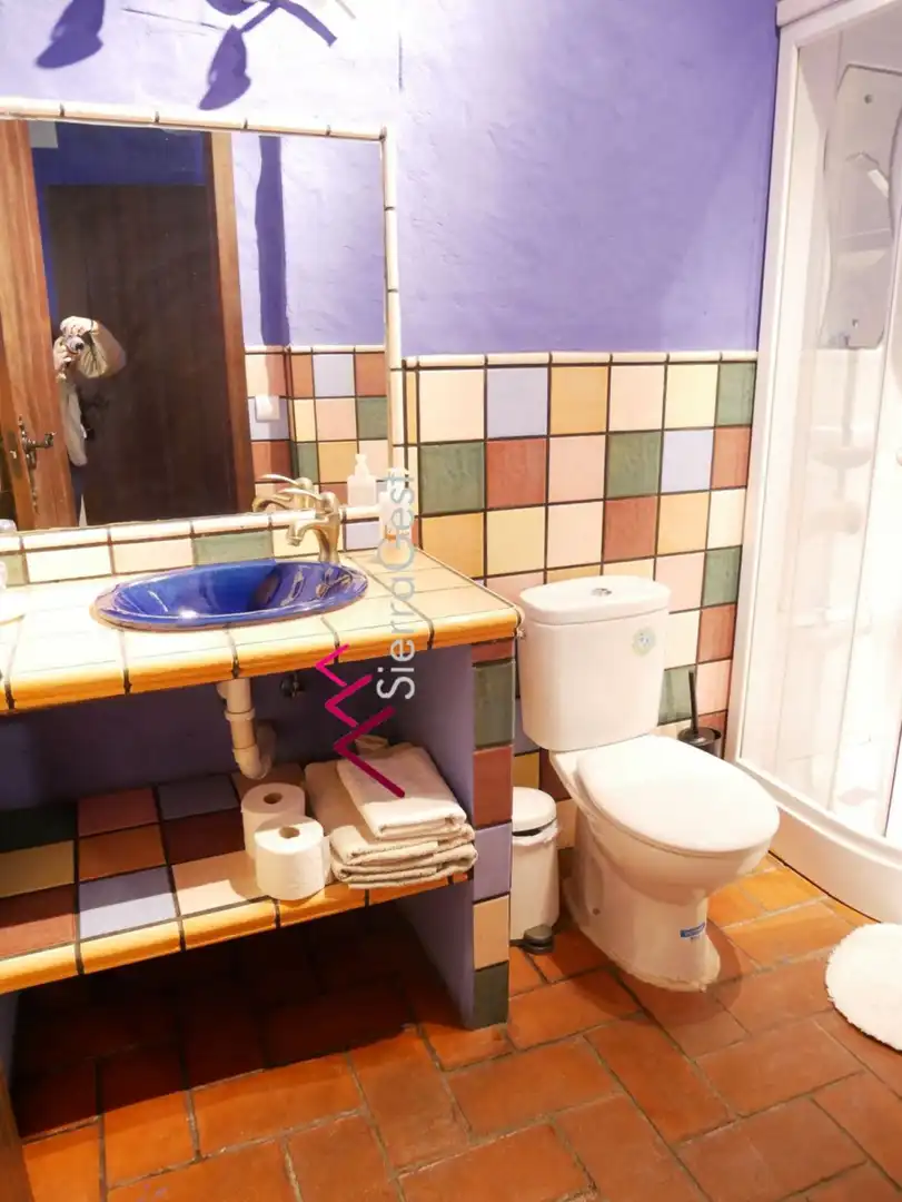 Baño de Edificio en venta en Ubrique