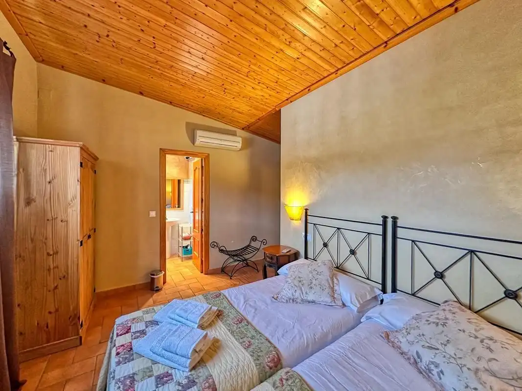 Habitación de Casa o chalet en venta en La Vall de Laguar con Aire acondicionado, Calefacción y Jardín privado