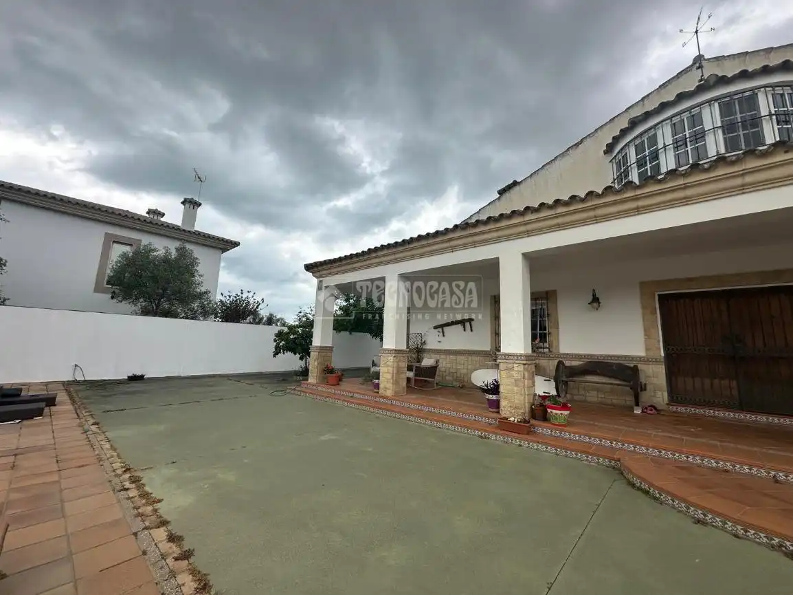 Exterior view of Houses for sale in El Puerto de Santa María