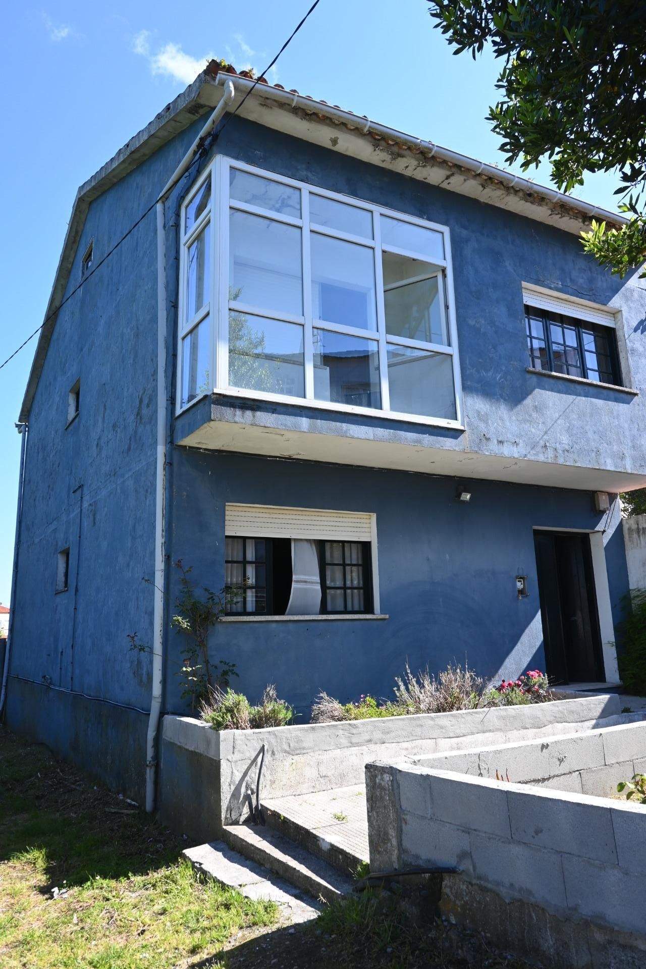 Vista exterior de Casa o xalet en venda en Cambados amb Calefacció, Jardí privat i Parquet