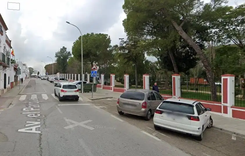 Adossat amb jardí en venda a Pilas