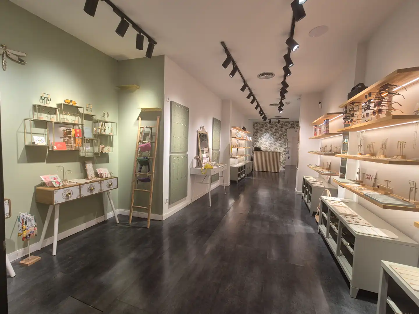 Local en traspaso en  Barcelona Capital con Aire acondicionado y Amueblado