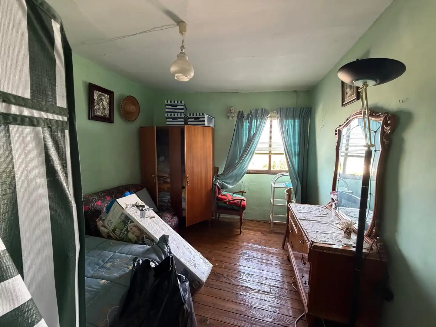 Habitación de Casa adosada en venta en A Pobra de Trives  con Amueblado, Lavadora y Microondas