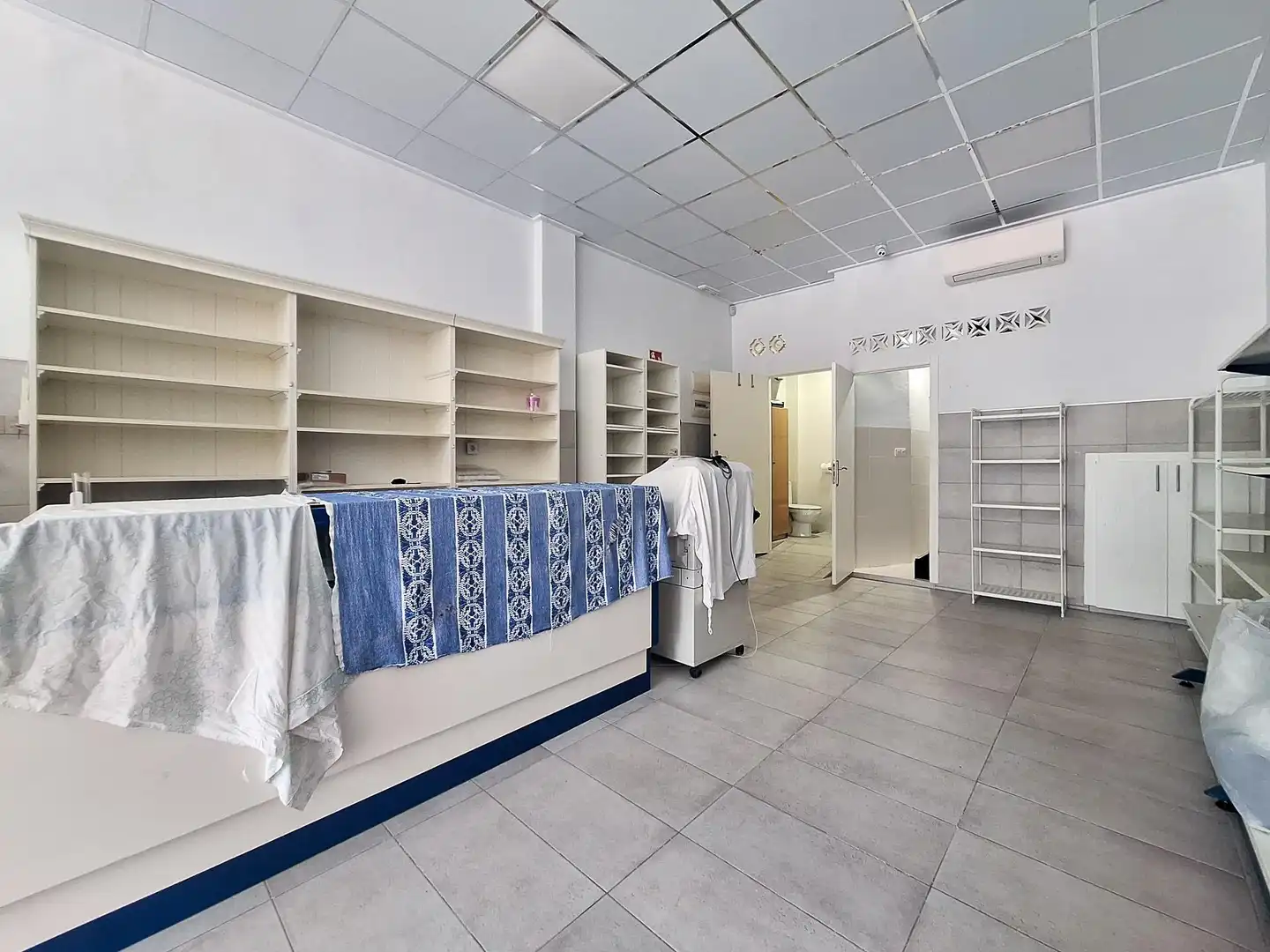Local en venta en Santa Pola con Aire acondicionado y Terraza