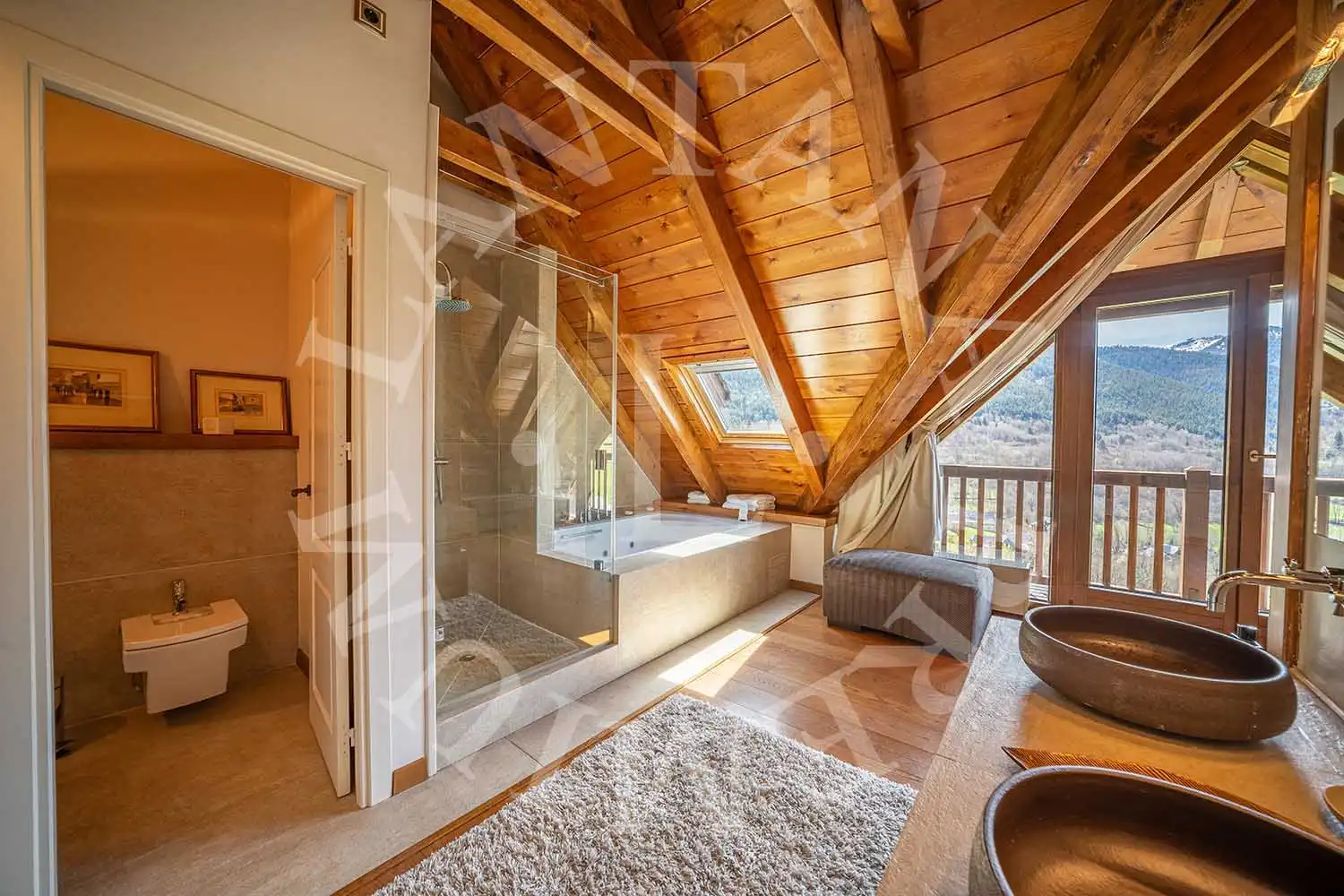 Baño de Casa adosada en venta en Naut Aran con Calefacción, Jardín privado y Parquet