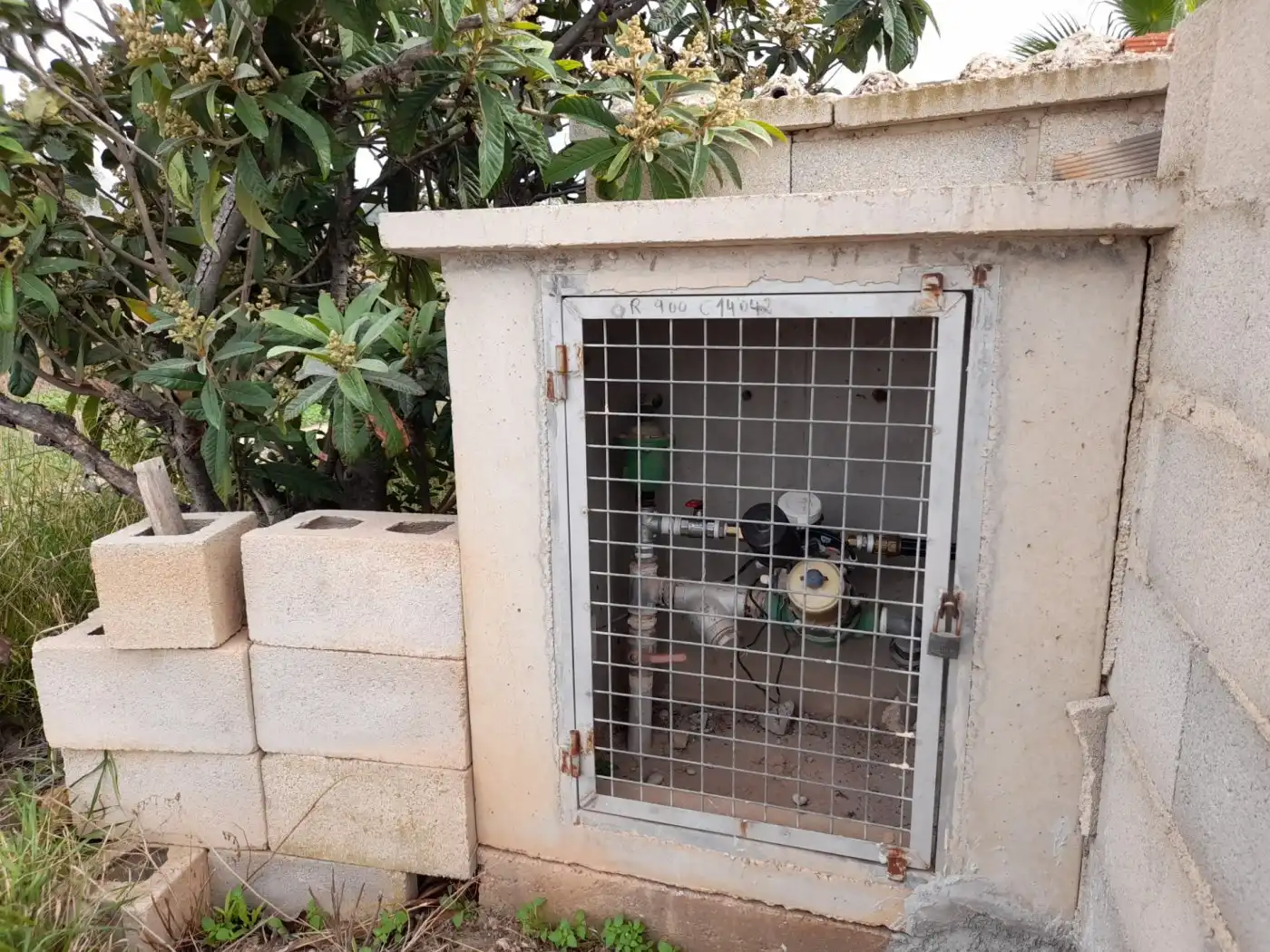 Vista exterior de Casa o xalet en venda en Novelda amb Terrassa i Alarma