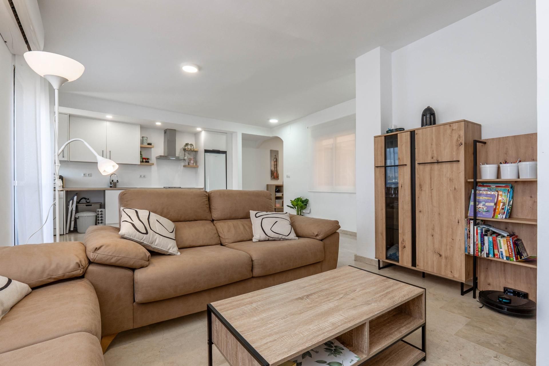 Sala de estar de Piso en venta en Motril con Aire acondicionado, Calefacción y Terraza