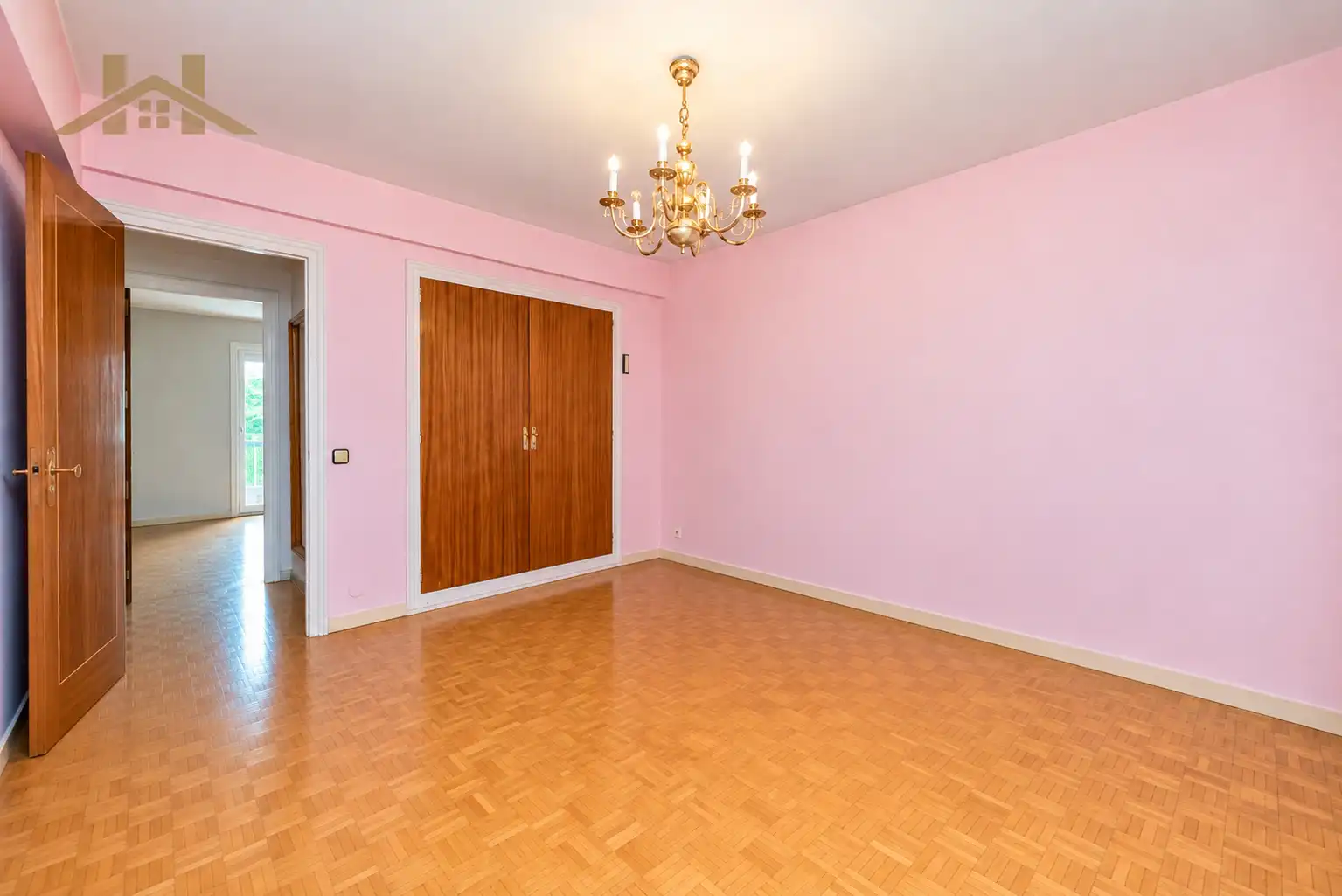 Casa aparellada amb terrassa en venda a Calle de Mercedes de la Cadiniere, imagen 20