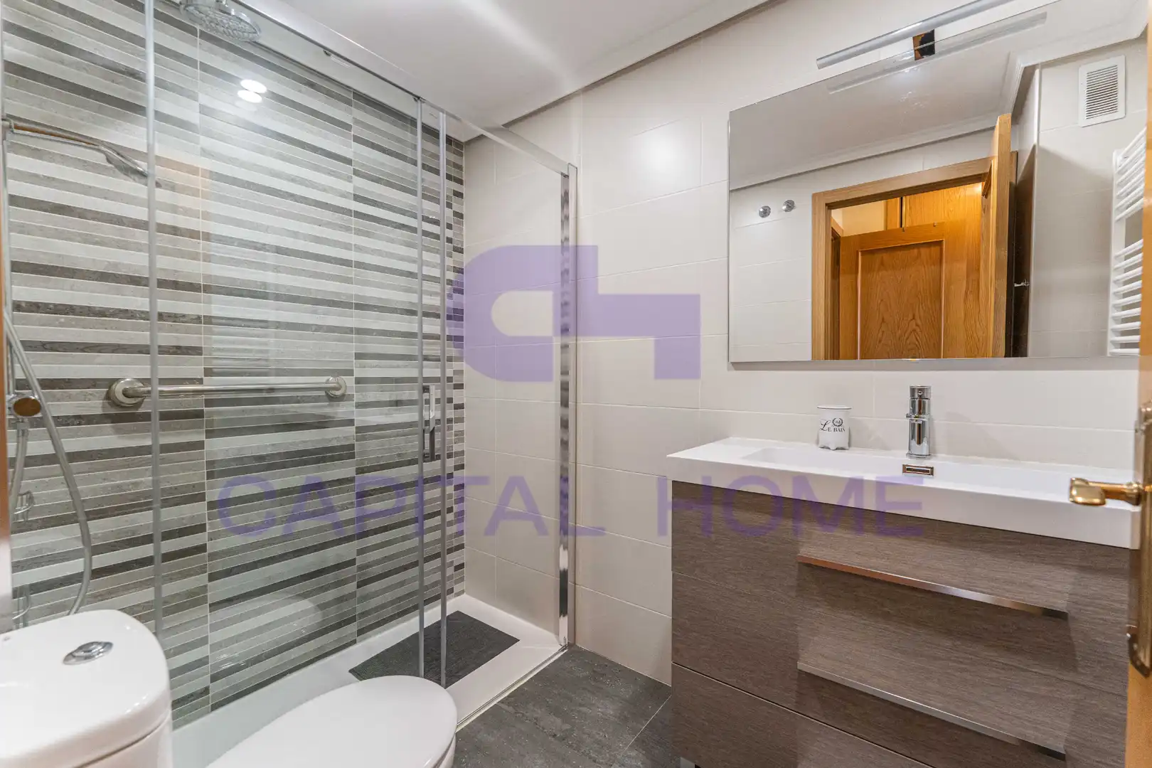 Baño de Piso en venta en Móstoles con Aire acondicionado, Calefacción y Parquet
