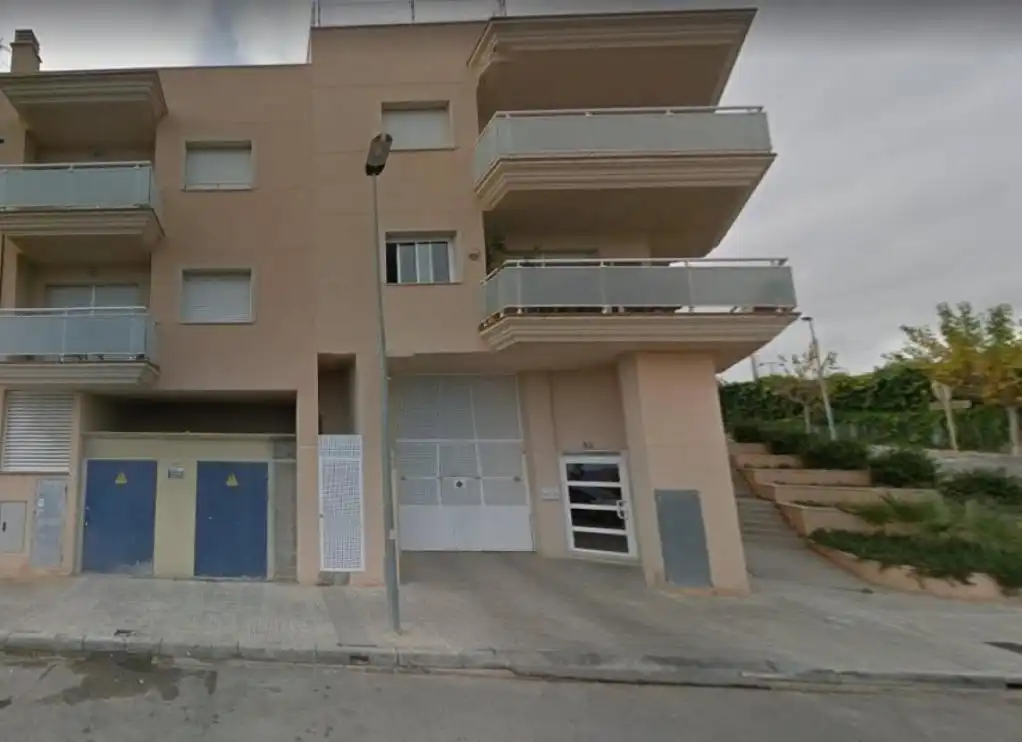Vista exterior de Garatge en venda en Creixell