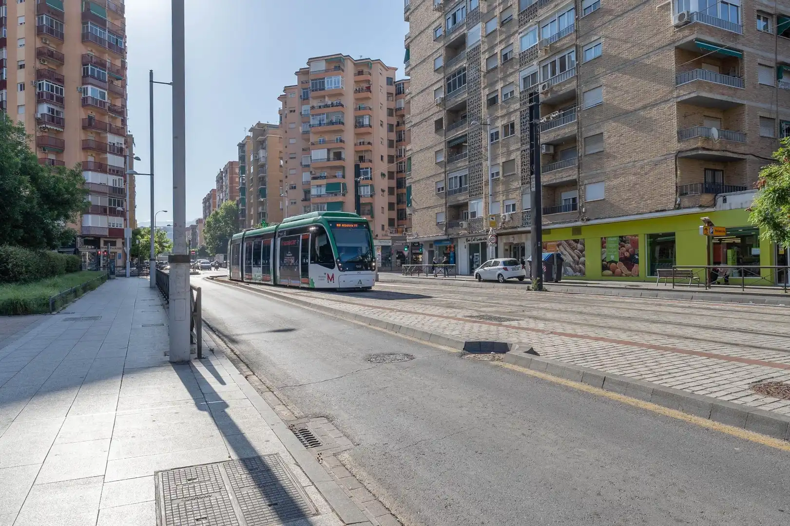 Vista exterior de Piso en venta en Granada con Aire acondicionado y Amueblado
