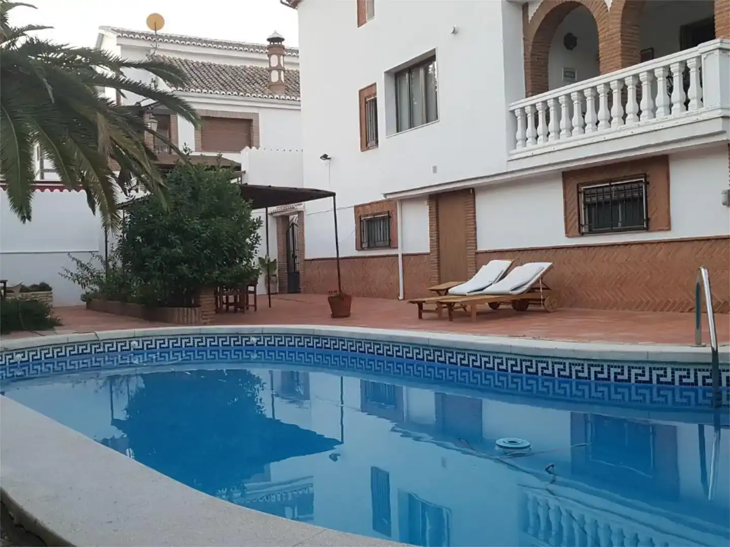 Piscina de Casa o xalet en venda en Loja amb Jardí privat, Piscina i Moblat