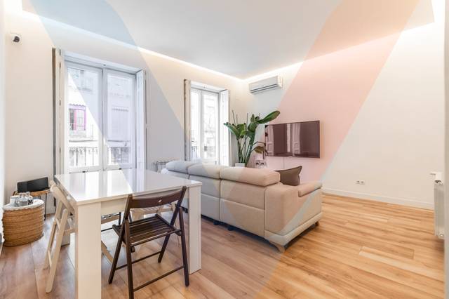 Piso en Venta en Calle del Ave María en Embajadores - Lavapiés