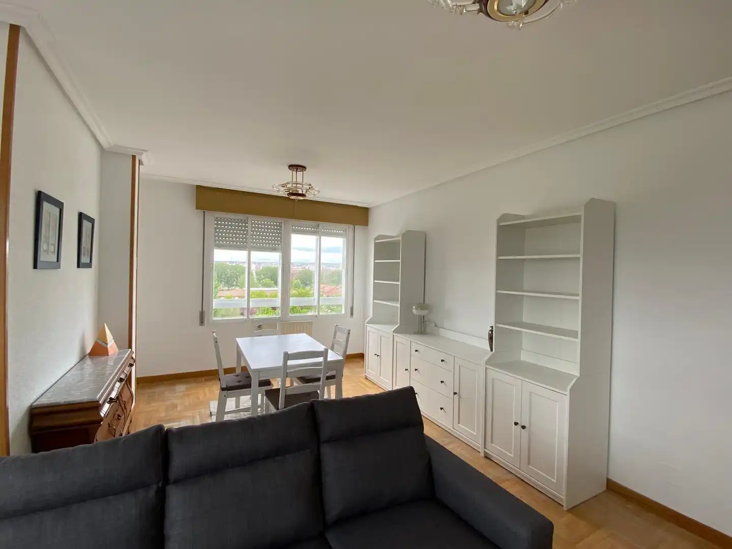 Sala de estar de Piso de alquiler en Burgos con Calefacción