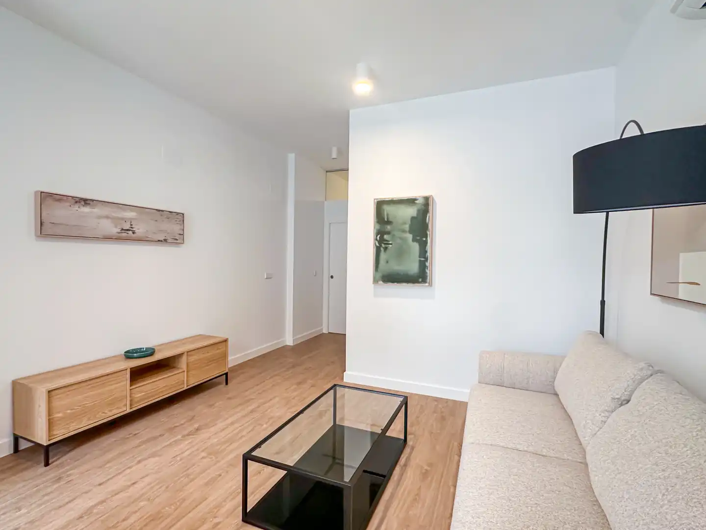 Piso con piscina en venta en Calle Cueva de Menga 10, imagen 3