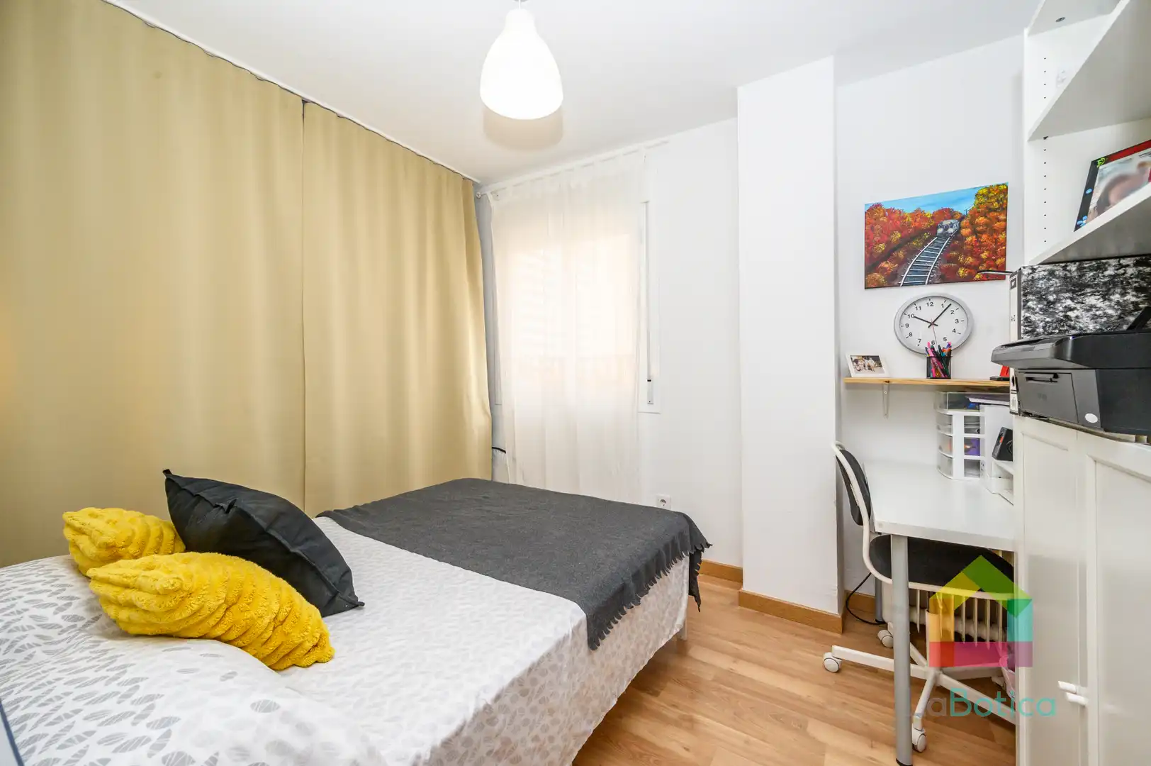 Bedroom of Flat for sale in Gerindote  with Air Conditioner, Heating and Oven