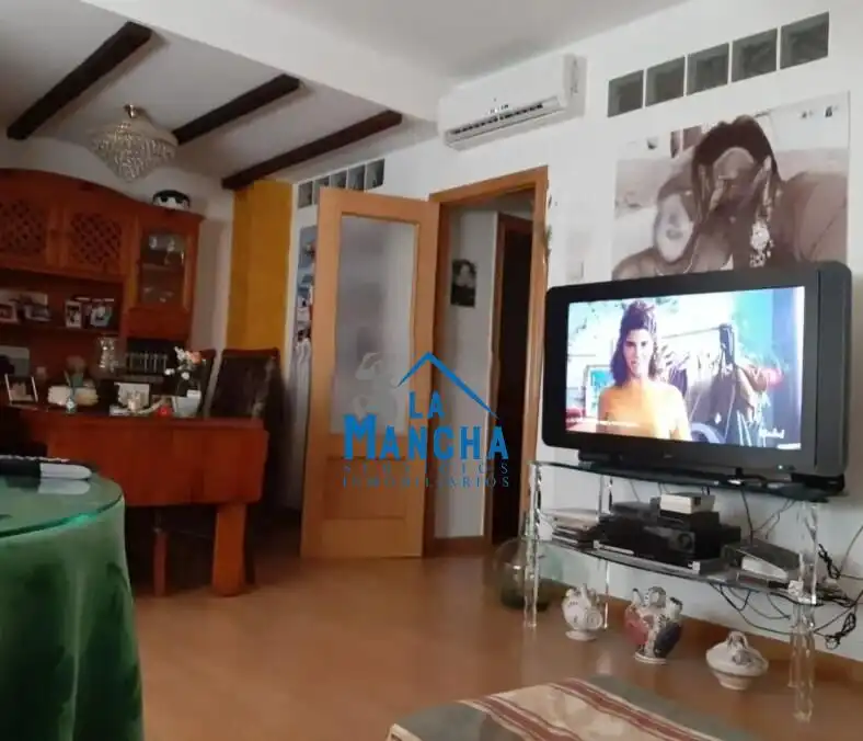 Sala d'estar de Casa adosada en venda en Pozohondo amb Aire condicionat, Calefacció i Terrassa