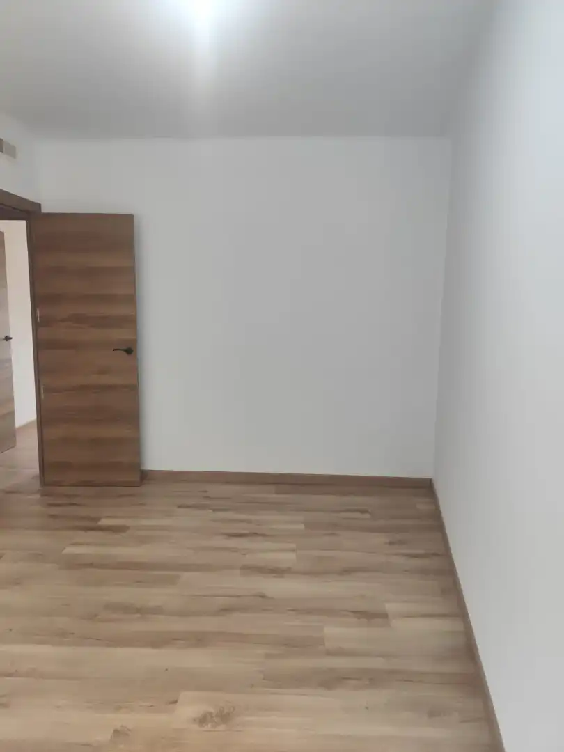 Dormitori de Pis en venda en Manresa amb Calefacció, Parquet i Traster