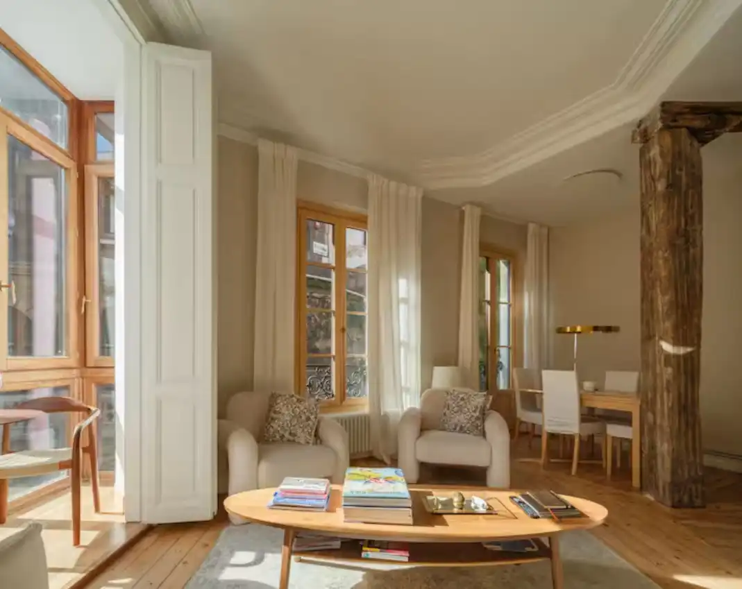 Living room of Apartments for rent in Bilbao   with Air Conditioner, Heating and Parquet flooring