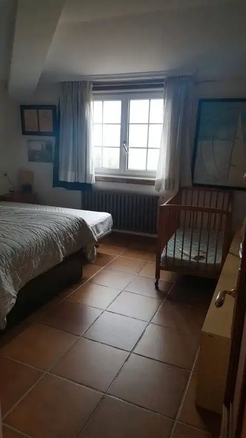 Habitación de Casa o chalet en venta en Pontevedra Capital  con Calefacción, Jardín privado y Terraza