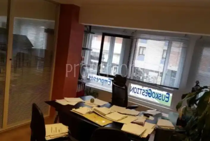 Büro zum Verkauf in Bilbao 