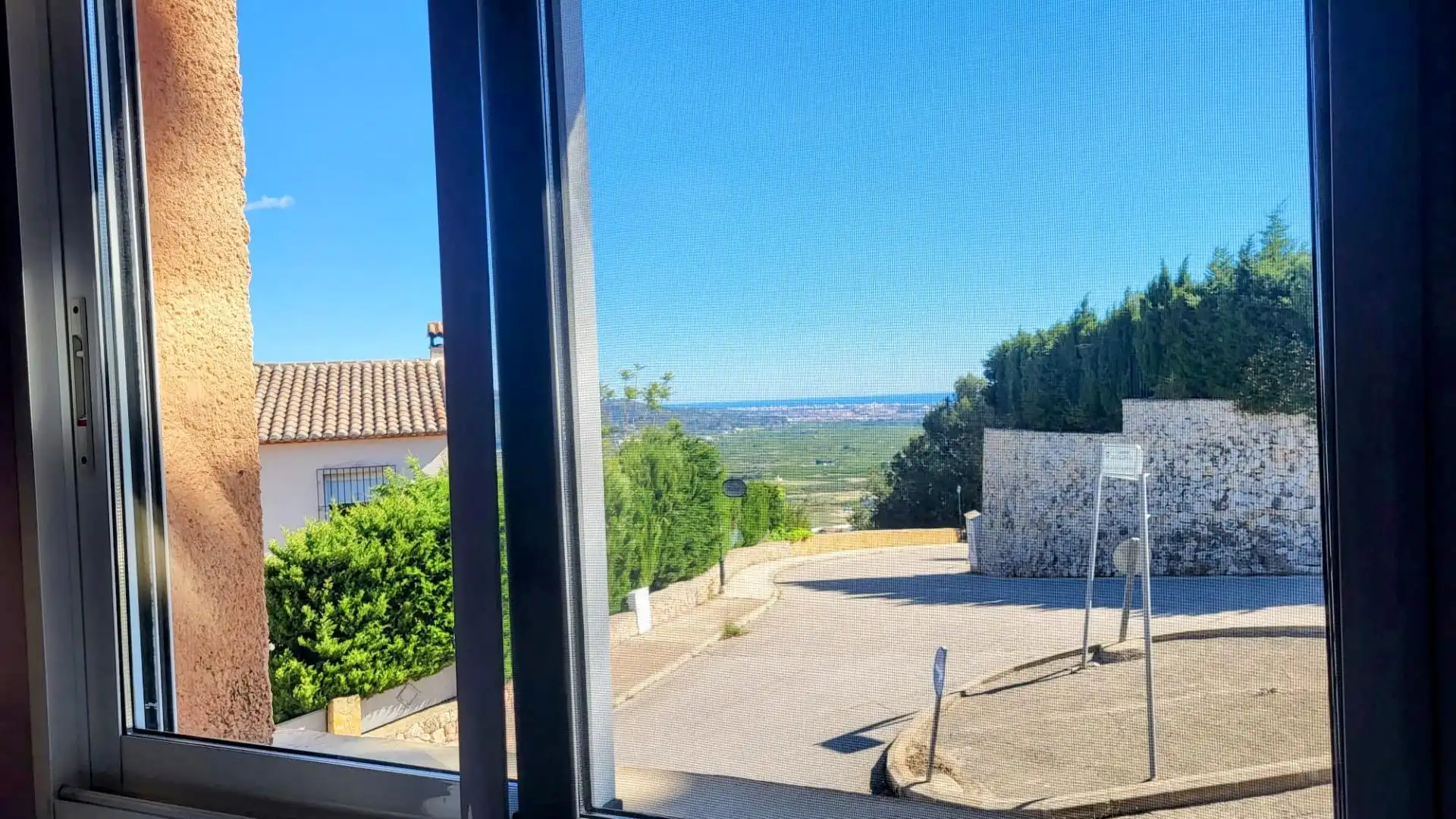 Vista exterior de Casa o chalet en venta en Ador con Aire acondicionado, Calefacción y Jardín privado