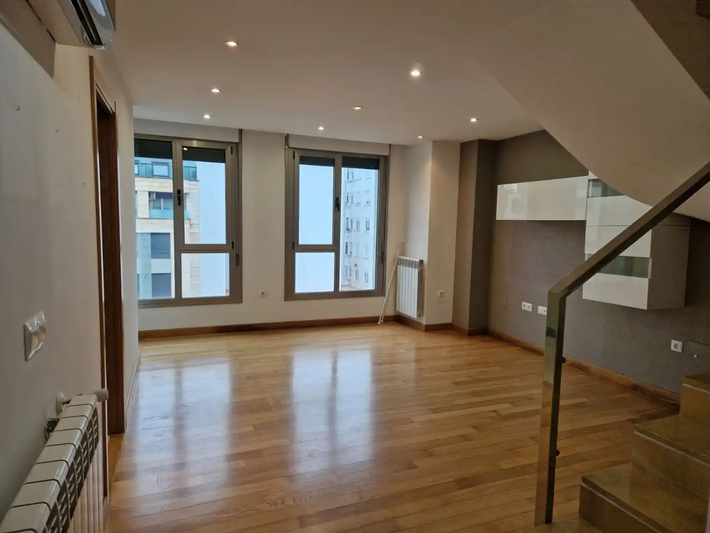 Sala de estar de Dúplex en venta en Torrelavega  con Aire acondicionado y Calefacción