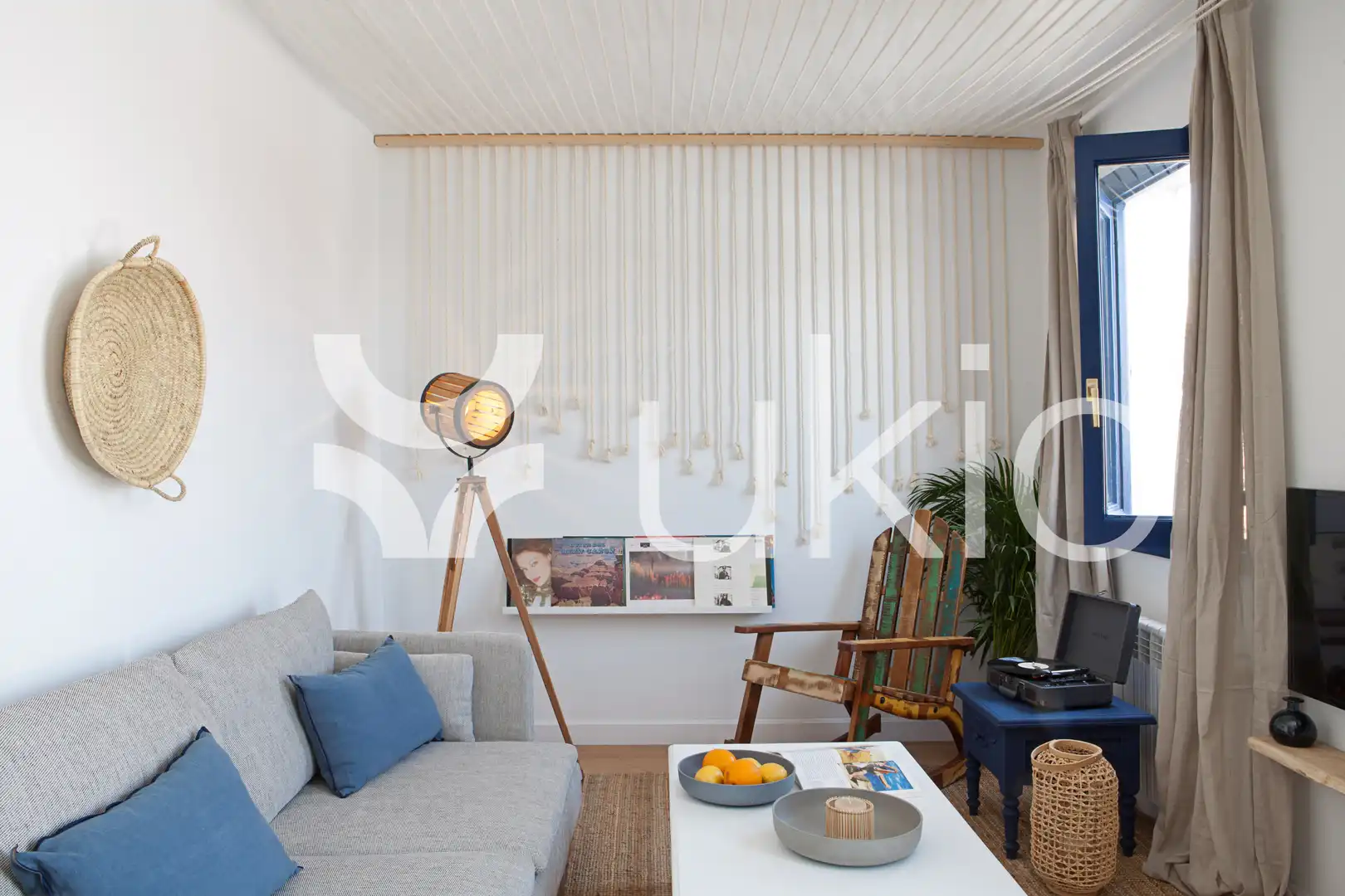 Sala de estar de Apartamento de alquiler en Madrid con Aire acondicionado, Terraza y Amueblado