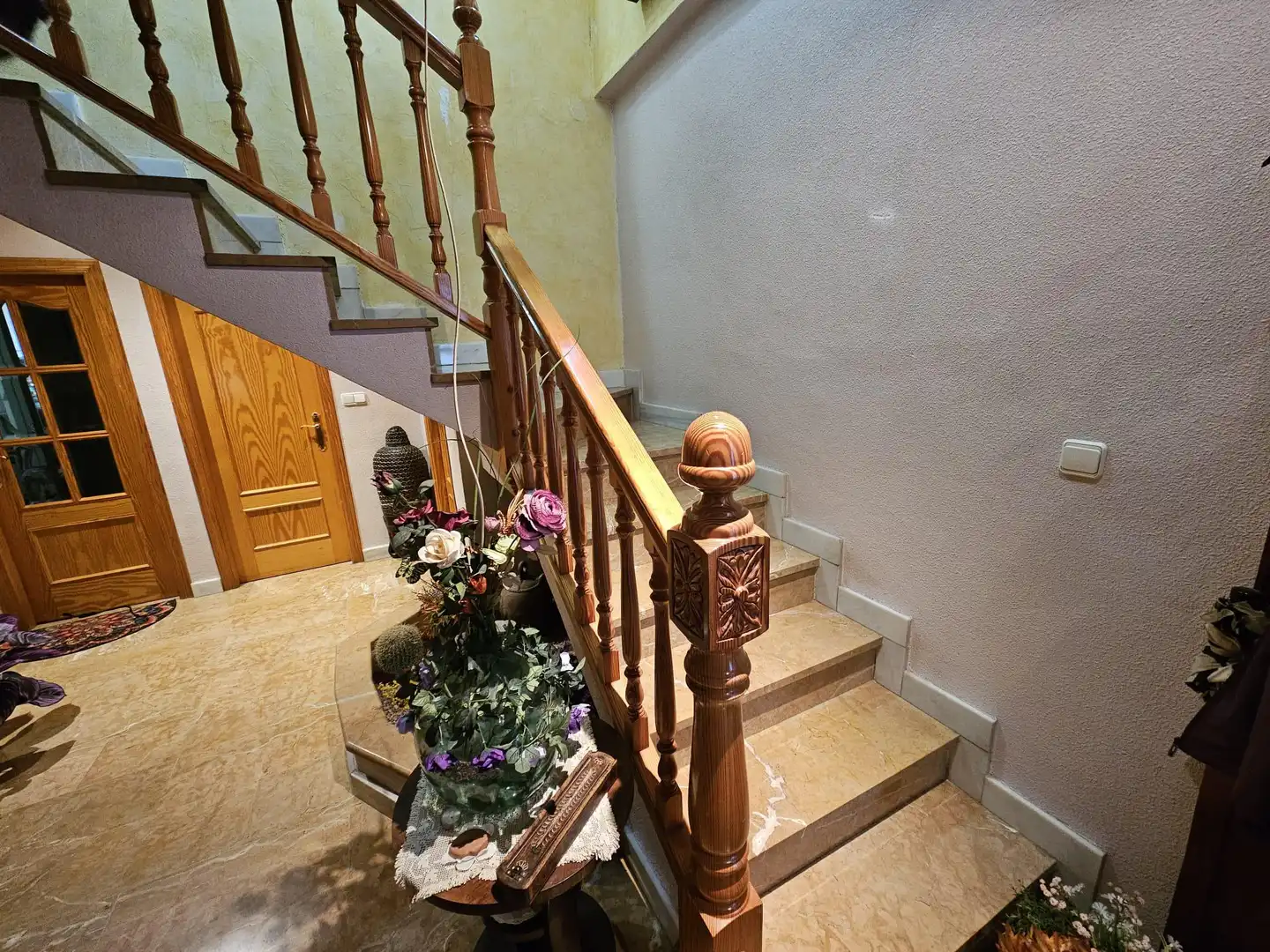 Casa adosada en venta en El Pinós / Pinoso