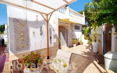 Garden of House or chalet for sale in Sagunto / Sagunt  with Air Conditioner, Heating and Private garden