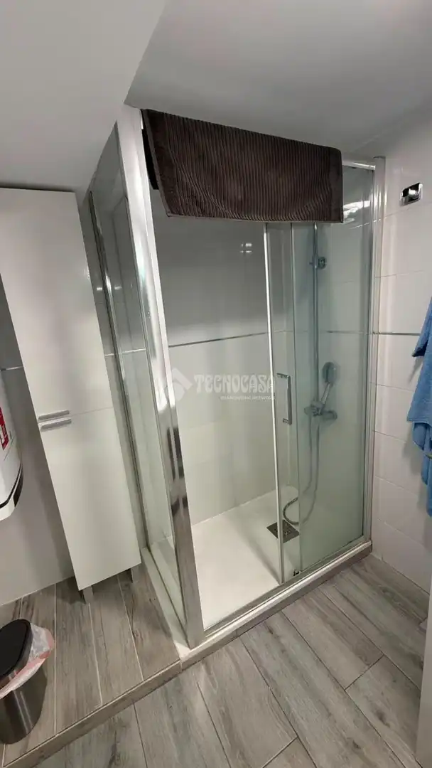 Badezimmer von Wohnung zum Verkauf in Madrid mit Klimaanlage, Heizung und Möbliert