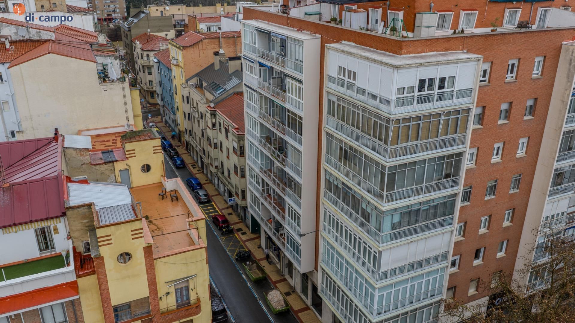 Vista exterior de Pis en venda en Valladolid Capital amb Terrassa