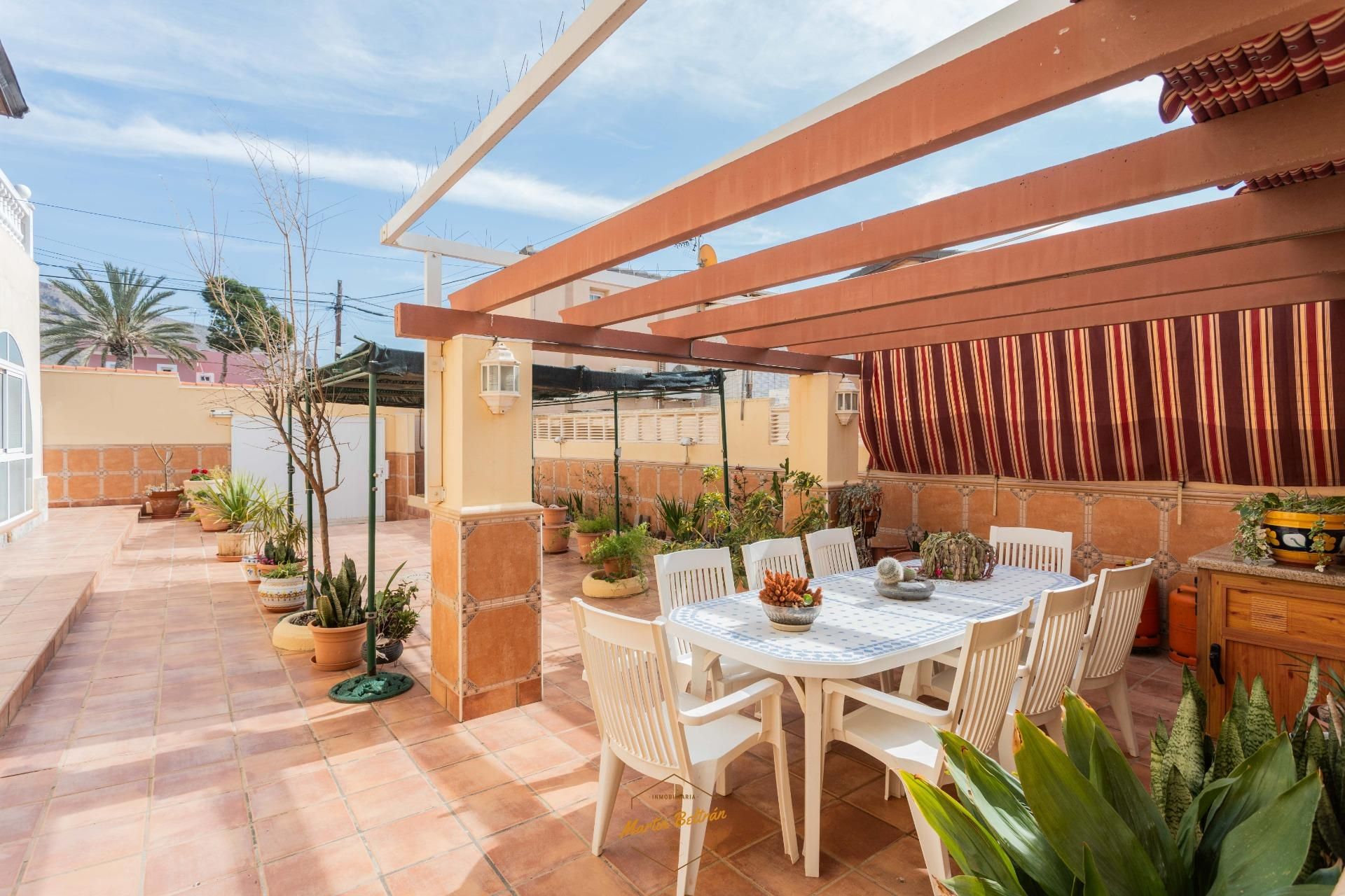 Terrassa de Casa o xalet en venda en Roquetas de Mar amb Aire condicionat, Calefacció i Jardí privat