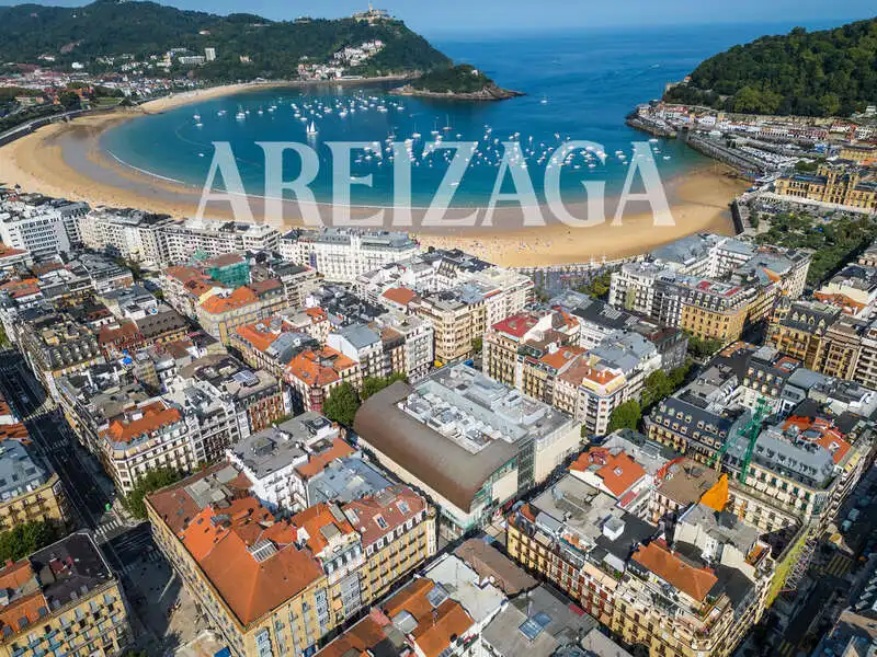 Piso con terraza en venta en Calle Arrasate, imagen 49