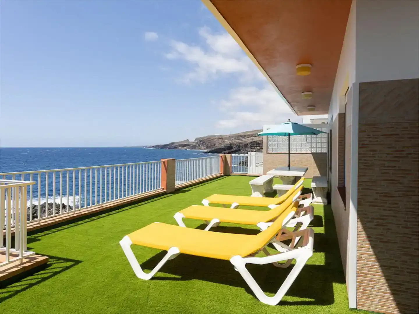 Terraza de Casa o chalet de alquiler en Güímar con Aire acondicionado, Jardín privado y Piscina