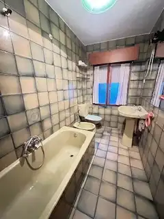 Badezimmer von Dachboden zum Verkauf in León Capital  mit Heizung, Parkett und Terrasse