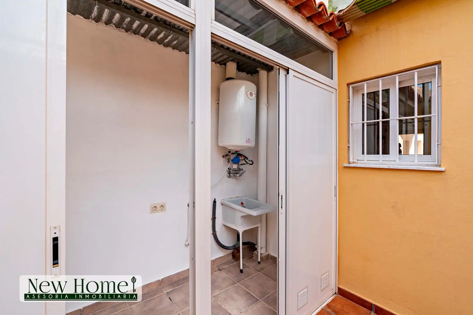 Terraza de Casa adosada en venta en Roquetas de Mar con Terraza, Amueblado y Piscina comunitaria