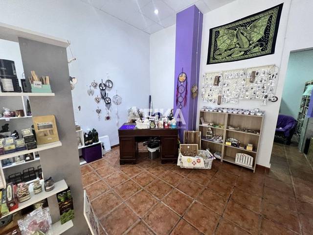 Local comercial en Venta en Sant Josep - Zona Hospital